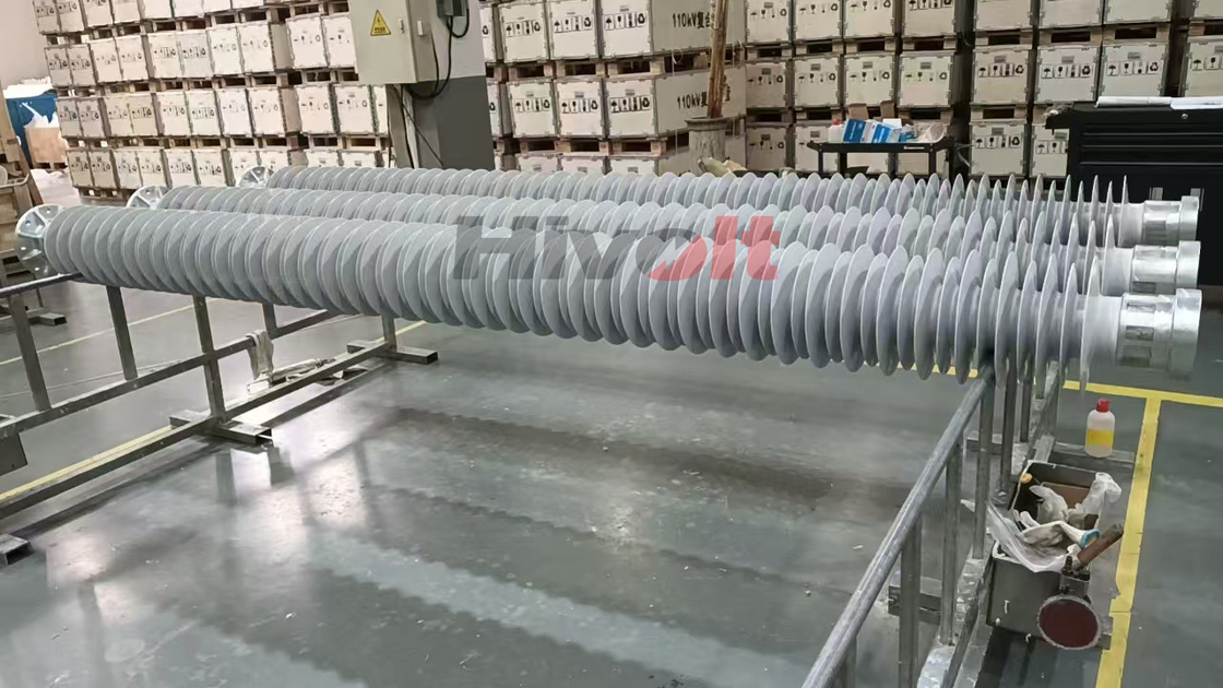 उच्च वोल्टेज पावर ट्रांसमिशन के लिए सिलिकॉन रबर स्टेशन पोस्ट इन्सुलेटर